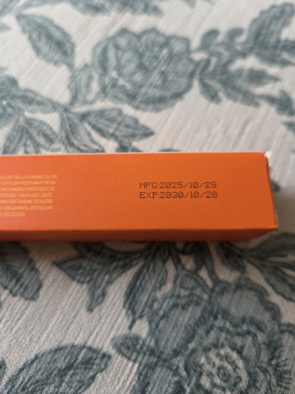 🔥Baccarat Rouge 540 Travel Spray Pen - Orange & Gold🔥 - Picture 5 of 5